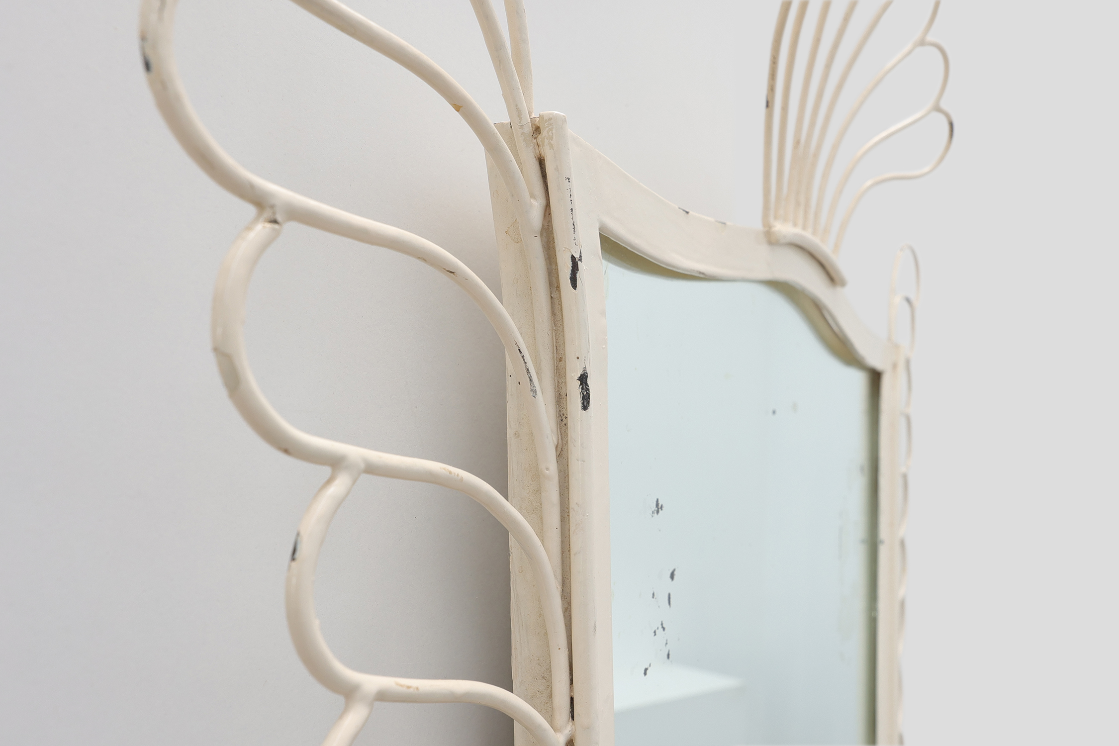 French White Lacquered Metal Mirror with Looped Wire Frame and Fan Crest, 1950sthumbnail